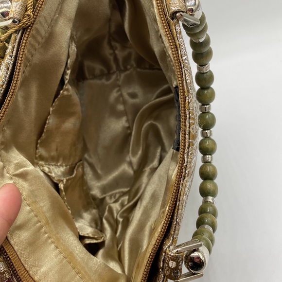 Braciano gold metallic with olive green beaded handle. Medium - Picture 6 of 7